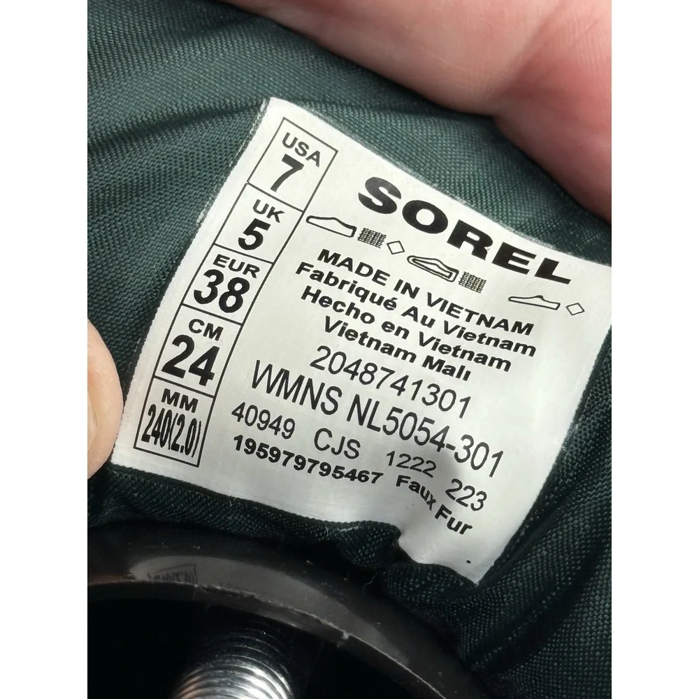 Sorel Ona Remix Puffy Strap Boots Women Size 7 Green Faux Fur Lined Comfort NWT